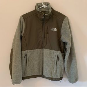 Woman’s North Face Denali Polar Fleece Jacket